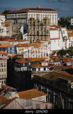 Blick auf das historische Zentrum von Porto, Portugal. Stockfoto