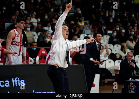 Enerxenia Arena, Varese, Italien, 24. April 2022, Seravalli während Openjobmetis Varese vs Fortitudo Bologna - Italienische Basketball A Serie Championship Stockfoto