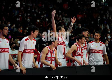 Enerxenia Arena, Varese, Italien, 24. April 2022, Pallacanestro Varese realisiert den Sieg bei Openjobmetis Varese gegen Fortitudo Bologna - Italienische Basketball A Serie Championship Stockfoto