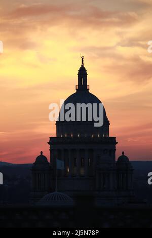 Sonnenuntergang über dem Rohde Island State House Stockfoto