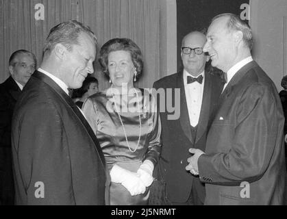 Zur Hochzeit von Prinzessin Marie Cecile von Preußen mit Herzog Friedrich August von Oldenburg: Willy Brandt Stockfoto