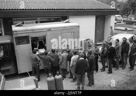 Dreharbeiten zum Film „Hannibal Brooks“ vor Ort in Vorarlberg. Catering für die Filmcrew. [Automatisierte Übersetzung] Stockfoto