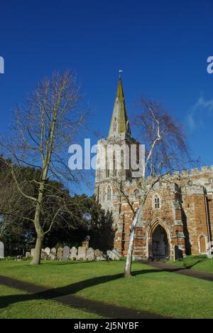 Church of St Mary im Dorf Finedon, Northamptonshire, Großbritannien; am besten bekannt als Pfarrer Richard Coles als Vikar Stockfoto