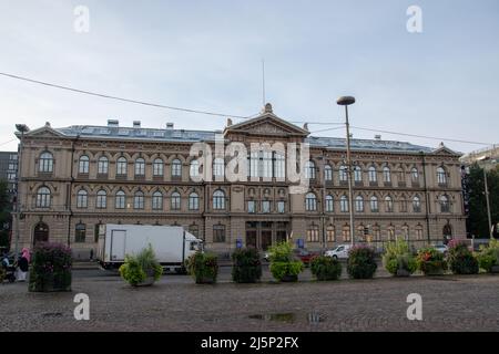 Das Ateneum ist ein Kunstmuseum in Helsinki, Finnland, und eines der drei Museen, die die Finnische Nationalgalerie bilden. Es befindet sich im Zentrum von Helsin Stockfoto