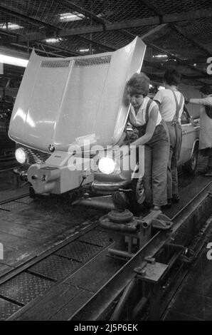 Fotoreportage aus dem BMW Automobilwerk in München: [Maschinelle Übersetzung] Stockfoto