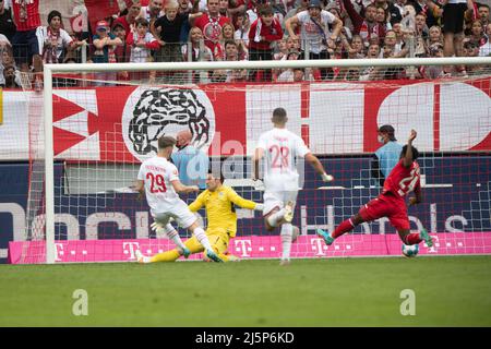 Jan THIELMANN (K) erzielt das Tor auf 3:1 Fußball 1. Bundesliga, 31.Spieltag, FC Köln (K) - Arminia Bielefeld (BI) 3:1 am 23.. Februar 2022 in Köln. #Die DFL-Vorschriften verbieten die Verwendung von Fotos als Bildsequenzen und/oder quasi-Video # Â Stockfoto