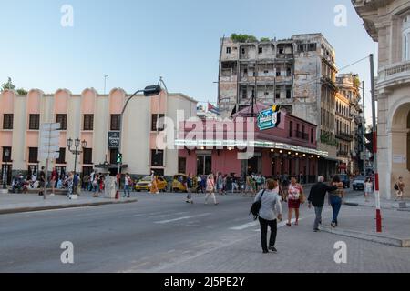 Floridita oder El Floridita ist ein historisches Fischrestaurant und eine Cocktailbar im älteren Teil von Havanna (La Habana Vieja), Kuba. Die Einrichtung ist fam Stockfoto