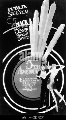 Handgemalte Ausstellung um 1930 für die Publix Stage Show 5. AVENUE mit TED MACK und der Denver Stage Band und dem ALBERTINA RASCH BALLET Live Prolog für Paramount Publix Movie Theatres Stockfoto