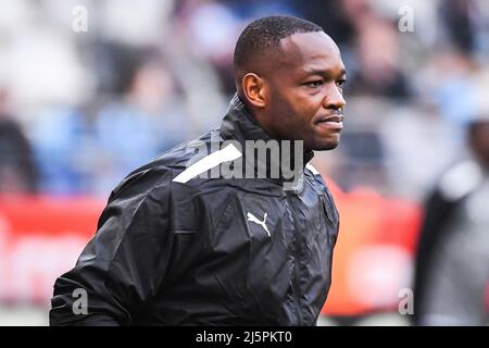 Reims, Frankreich, Frankreich. 24. April 2022. Steve MANDANDA aus Marseille während des Ligue 1-Spiels zwischen Stade de Reims und Olympique de Marseille (OM) im Auguste Delaune-Stadion am 24. April 2022 in Reims, Frankreich. (Bild: © Matthieu Mirville/ZUMA Press Wire) Stockfoto