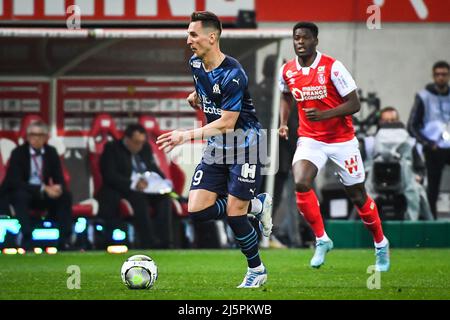 Reims, Frankreich, Frankreich. 24. April 2022. Arkadiusz MILIK aus Marseille während des Ligue 1-Spiels zwischen Stade Reims und Olympique de Marseille (OM) im Auguste Delaune-Stadion am 24. April 2022 in Reims, Frankreich. (Bild: © Matthieu Mirville/ZUMA Press Wire) Stockfoto