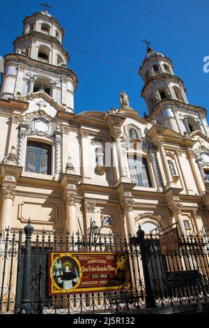 Argentino, Buenos Aires, die Kirche San Pedro Gonzalez in San Telmo. Stockfoto