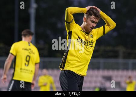 DUIVENDRECHT, NIEDERLANDE - 25. APRIL: Carl Johansson von VVV Venlo während des niederländischen Keukenkampioendivisie-Spiels zwischen Ajax U23 und VVV Venlo am 25. April 2022 in De Toekomst in Duivendrecht, Niederlande (Foto: Patrick Goosen/Orange Picches) Stockfoto