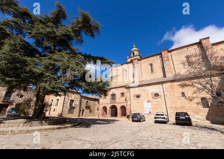 Colegiata Nuestra Señora de la Asunción im Dorf Medinaceli, Provinz Soria, Spanien. Stockfoto