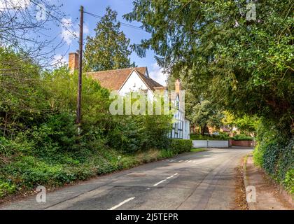 Blick auf die Straße in Harvington, Evesham, Worcestershire, England. Stockfoto