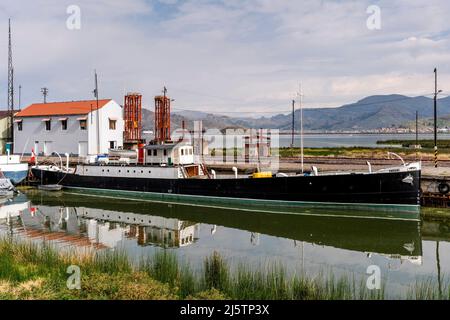 Das Yavari Dampfschiff, Titicacasee, Provinz Puno, Peru. Stockfoto