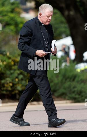 Sydney, Australien, 25. April 2022, der Gedenkgottesdienst ist ein religiöser Gottesdienst mit Gebeten, die von Kirchenführern und Befehlshabern der australischen Verteidigungskräfte gehalten werden, zusammen mit einer Ansprache des Gouverneurs von New South Wales während des ANZAC Day Gedenkgottesdienstes am 25. April 2022 in Sydney, Australien. Der United Drumhead Service wurde von Kadetten des Scots College eingeführt. Die Musik wird von den Scots College Pipes and Drums, der New South Wales Police Concert Band und dem Sydney Welsh Choir geboten. Stockfoto