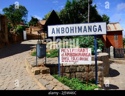 Ambohimanga ist ein Hügel und eine traditionelle befestigte königliche Siedlung (rova) in Madagaskar. Stockfoto