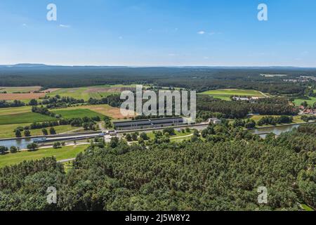 Luftaufnahme zur Schleuse Eckersmühlen am Main-Donau-Kanal bei Hilpolsttein Stockfoto