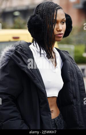 Model Eden Joi - Streetstyle auf der Pariser Fashion Week - Coperni Fashion Show - Saint-Denis - Frankreich Stockfoto