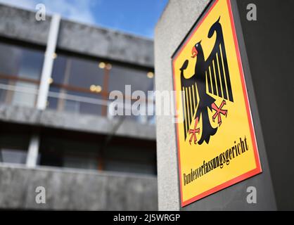 Karlsruhe, Deutschland. 26. April 2022. Bundesverfassungsgericht in Karlsruhe. Symbol Bild Kredit: Uli Deck/dpa/Alamy Live Nachrichten Stockfoto