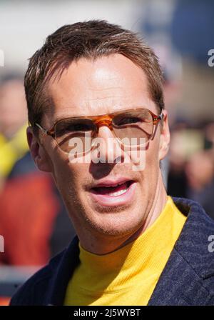 Benedict Cumberbatch nimmt am Doctor Strange and the Multiverse of Madness Photo-Call am Trafalgar Square, London, Teil. Bilddatum: Dienstag, 26. April 2022. Stockfoto