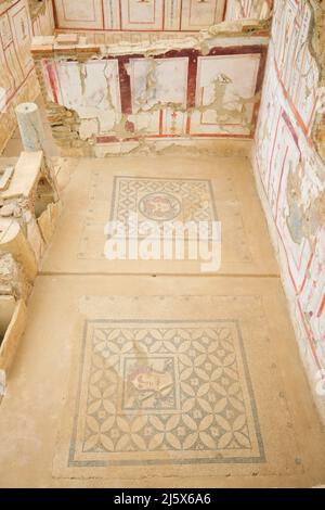 Der reich gestaltete Mosaik-Fliesenboden mit Porträts im Terrace House Complex. An der antiken griechischen, römischen archäologischen Stätte Ephesus. In Selçuk Stockfoto