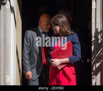 Downing Street, London, Großbritannien. 26. April 2022. Michelle Donelan, MP, Bildungsministerin in der Downing Street für wöchentliche Kabinettssitzung. Quelle: Malcolm Park/Alamy Live News. Stockfoto