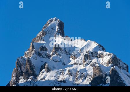 Gipfel des Petit Muveran von Ovronnaz aus gesehen, Berner Alpen, Wallis, Schweiz Stockfoto