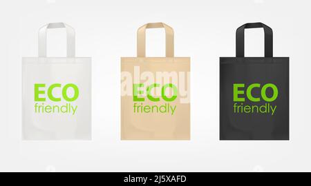Tote Shopping Baumwolltaschen mit grünem Text Umweltfreundlich. Vector Mockup von isolierten weißen, beigen und schwarzen wiederverwendbaren Stofftaschen Stock Vektor