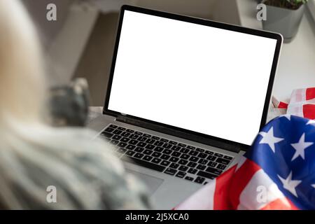 USA Memorial Day, Presidents Day, Veterans Day, Labor Day oder 4.. Juli Feier. Leerer Bildschirm auf modernem Laptop für Mockup-Design auf USA National Stockfoto