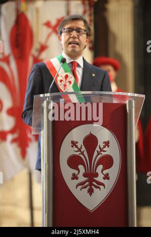 Firenzano, Italien. 25. April 2022. Demonstration in Florenz, um das Ende der Besatzung und die Befreiung vom Nazi-Faschismus am 25. April 1945 zu feiern. In Bild Dario Nardella, Bürgermeister von Florenz in Florenz, Italien am 25. April 2022. (Foto: Salvatore Esposito/Pacific Press/Sipa USA) Quelle: SIPA USA/Alamy Live News Stockfoto