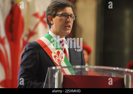 Firenzano, Italien. 25. April 2022. Demonstration in Florenz, um das Ende der Besatzung und die Befreiung vom Nazi-Faschismus am 25. April 1945 zu feiern. In Bild Dario Nardella, Bürgermeister von Florenz in Florenz, Italien am 25. April 2022. (Foto: Salvatore Esposito/Pacific Press/Sipa USA) Quelle: SIPA USA/Alamy Live News Stockfoto