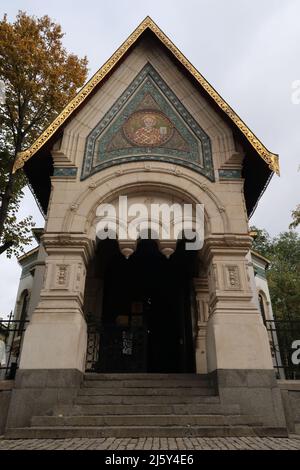 Eintritt in die Russische Kirche in Sofia, die Kirche des heiligen Nikolaus des Wundertäters, Bulgarien 2021 Stockfoto