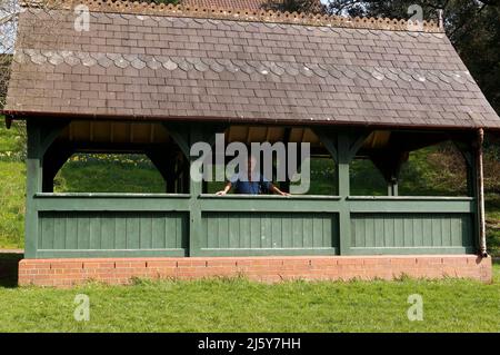 Das Sommerhaus im St. Fagans National Museum of History, Cardiff, Südwales. Früher war es auf dem Außengelände von Cardiff Castle. (Bute Park.) Stockfoto