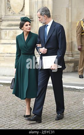 Foto muss gutgeschrieben werden ©Alpha Press 079965 29/03/2022 König Felipe VI. Und Königin Letizia von Spanien im Gottesdienst zur Erntedankfest für seine Königliche Hoheit hielt der Prinz Philip Duke von Edinburgh in der Westminster Abbey in London. Stockfoto