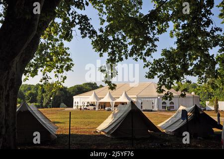 Kundentreffen im Espace Jean Paul 2 auf der Domaine de la Castille in Solliès-Ville Stockfoto