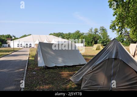 Kundentreffen im Espace Jean Paul 2 auf der Domaine de la Castille in Solliès-Ville Stockfoto