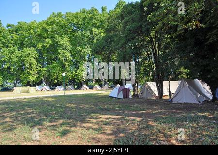 Kundentreffen im Espace Jean Paul 2 auf der Domaine de la Castille in Solliès-Ville Stockfoto