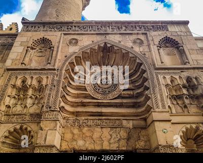 Blick auf die alte Aqmar Moschee in Kairo, Ägypten Stockfoto