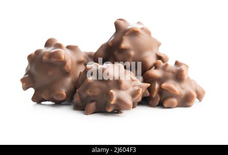 Schokoladentrüffel. Sweer Pralinen isoliert auf weißem Hintergrund. Stockfoto