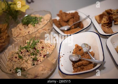 Buffet Catering Essen für Geburtstag oder Hochzeitsempfangsfeier Stockfoto
