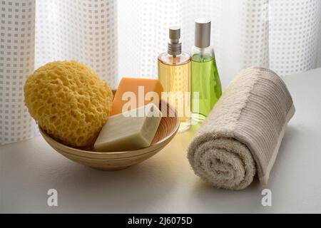 Körperpflegeprodukte mit Duschölen Stockfoto