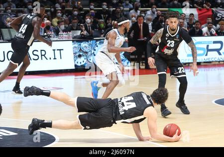 Bologna, Italien. 26. April 2022. Milos Teodosic (Segafredo Virtus Bologna) während des Viertelfinalmeisterschaften-Eurocup-Spiels Segafredo Virtus Bologna gegen. Ratiopharm Ulm im Sportpalast Paladozza - Bologna, 26. April 2022 Quelle: Independent Photo Agency/Alamy Live News Stockfoto