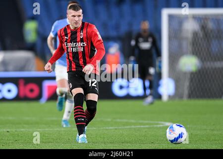 Rom, Italien. 24. April 2022. Ante Rebic des AC Mailand während der Serie Ein Spiel zwischen SS Lazio und AC Mailand im Stadio Olimpico, Rom, Italien am 24. April 2022. Kredit: Giuseppe Maffia/Alamy Live Nachrichten Stockfoto