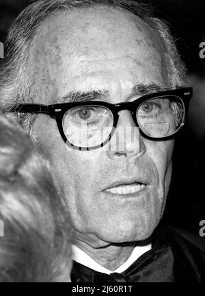 Der legendäre Schauspieler Henry Fonda besuchte um 1970s eine Hollywood-Premiere. Stockfoto