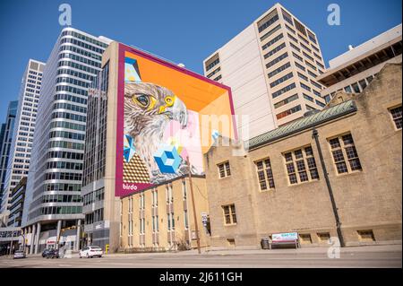 Calgary, Alberta - 24. April 2022: Wunderschönes Wandgemälde im Stadtzentrum von Calgary. Stockfoto