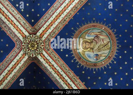 Erzengel Gabriel auf dem Deckengemälde in der Kirche Saint-Germain-des-Prés in Paris, Frankreich. Stockfoto