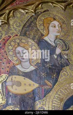 Engel mit Laute und Engel mit Zimbeln, Mutter des Gottes der Demut mit musikalischen Engeln Altarbild, Francesc kommt, 1390-94, Pfarrei La Mare de Deu d Stockfoto