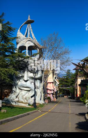 Geisterburg im Mtasminda Park in Tiflis/Georgien Stockfoto