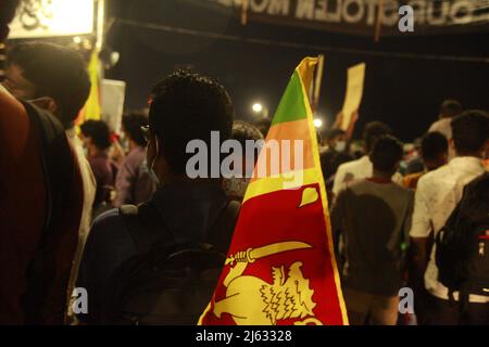 Colombo, West, Sri Lanka. 26. April 2022. Gotabaya Rajapaksha findet keine Lösung für die aktuelle Wirtschaftskrise und fordert weiterhin seinen Rücktritt zum achten Tag in Folge. (Bild: © Hirantha Gunathilaka/Pacific Press via ZUMA Press Wire) Stockfoto